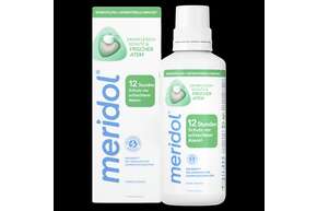 Sie sehen eine Packung meridol® Frischer Atem Mundspülung 400ml, Produktbild: 01 meridol® Frischer Atem Mundspülung 400ml, A-Nr.: 3444542 - 01