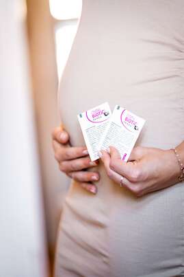 Sie sehen eine Packung OMNi-BiOTiC® PANDA, 60 Sachets a 3g, Produktbild: 02 OMNi-BiOTiC® PANDA, 60 Sachets a 3g, A-Nr.: 3846430 - 02