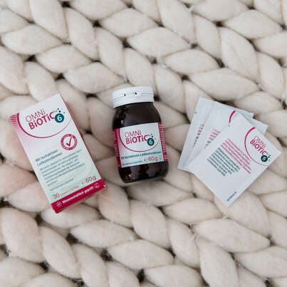 Sie sehen eine Packung OMNi-BiOTiC® 6, 7 Sachets a 3g, Produktbild: 02 OMNi-BiOTiC® 6, 7 Sachets a 3g, A-Nr.: 3084457 - 02