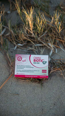 Sie sehen eine Packung OMNi-BiOTiC® Reise, 28 Sachets a 5g, Produktbild: 02 OMNi-BiOTiC® Reise, 28 Sachets a 5g, A-Nr.: 3172925 - 02