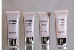 Grundierung Strahlender Teint 12, A-Nr.: 8007639 - 01